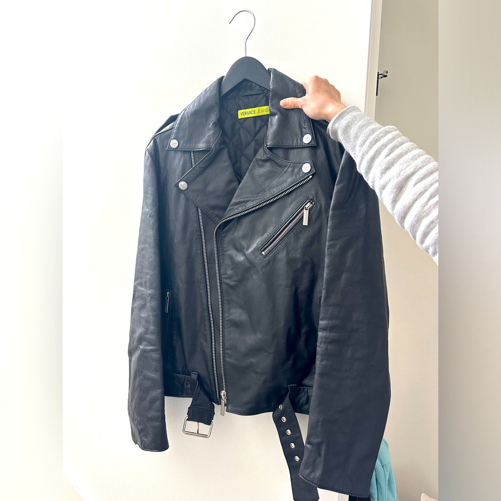 ♠️Versace biker leather jacket, authentic, brand new with a dirt bag